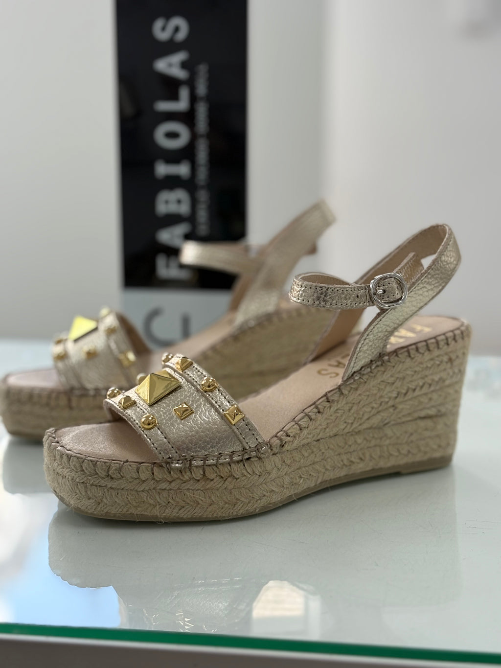 Fabiolas Tachas - Oro -
